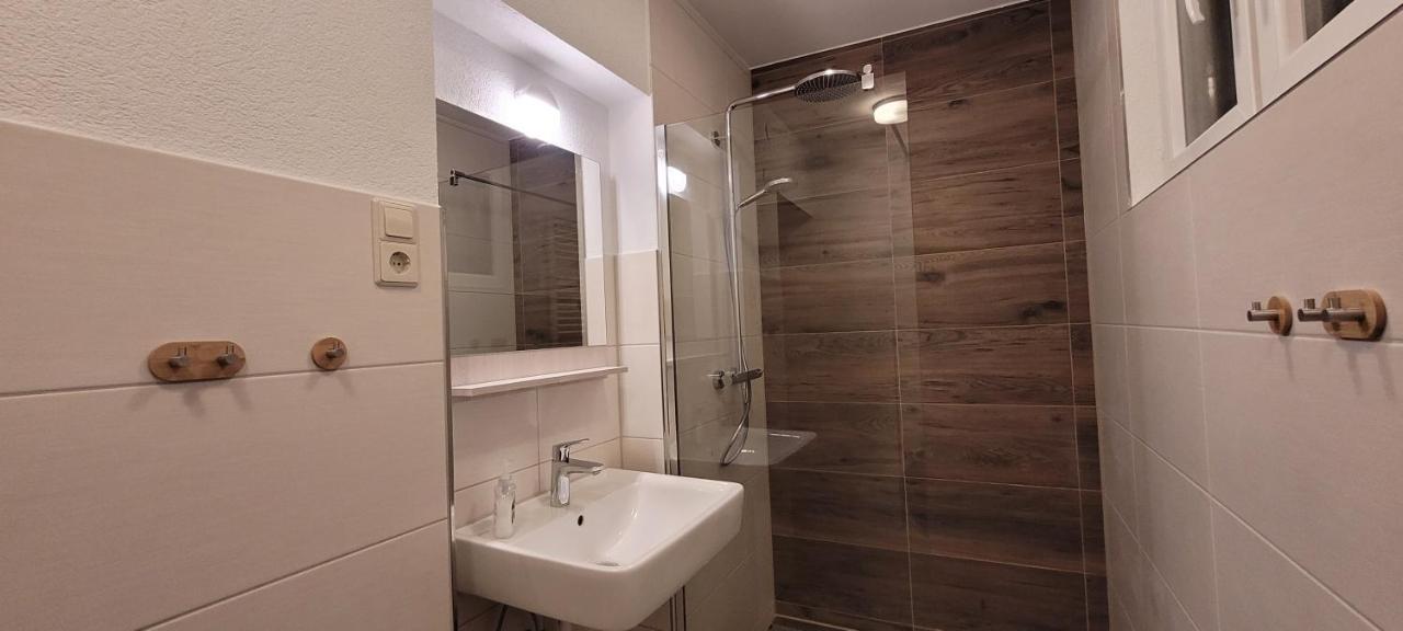 Ermis Apartments Μέτσινγκεν Εξωτερικό φωτογραφία
